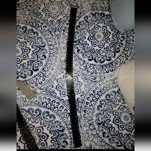 Size Xsmall, 2" wide Black, leather, Rivet belt